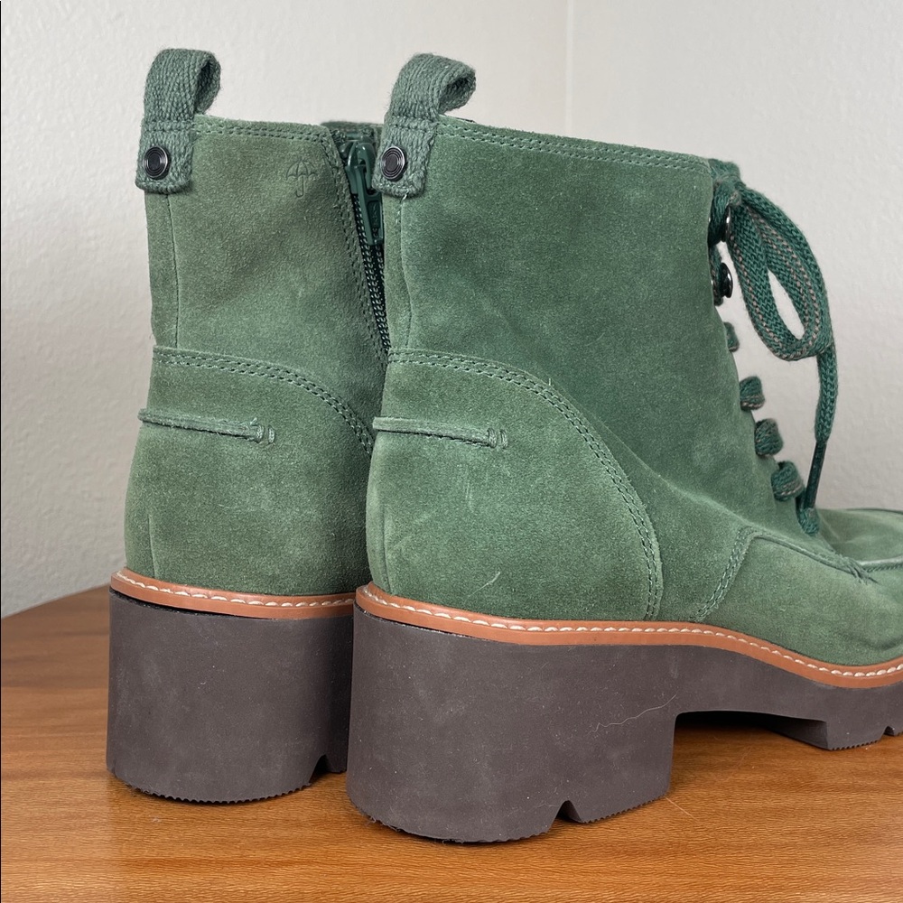 Women’s Naturalizer Dara Lug Sole Booties Green Suede Lace Up Size 7 - Picture 7 of 15